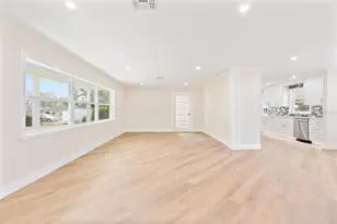1310 E Crooked Lake Dr, Eustis, FL 32726 - Photo 6