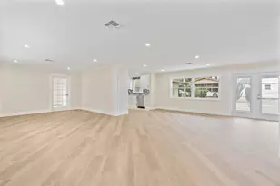 1310 E Crooked Lake Dr, Eustis, FL 32726 - Photo 12