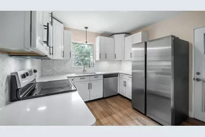 107 E Magnolia Avenue, Howey in the Hills, FL 34737 - Photo 16