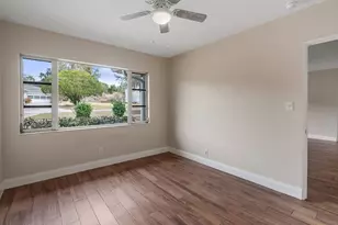 107 E Magnolia Ave, Howey in the Hills, FL 34737 - Photo 2