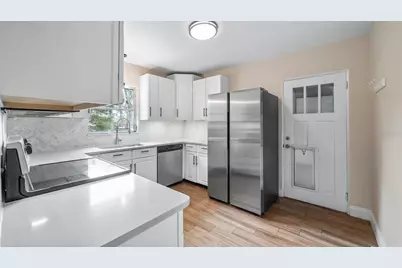 107 E Magnolia Avenue, Howey in the Hills, FL 34737 - Photo 18