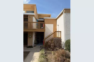 1051 S Highland Street #3D, Mount Dora, FL 32757 - Photo 2