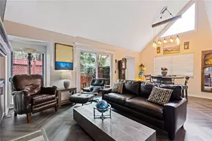 1621 NE 2nd St, Ocala, FL 34470 - Photo 4