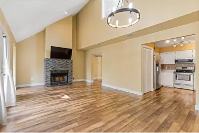 1621 NE 2nd Street #302, Ocala, FL 34470 - Photo 8