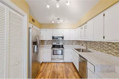 1621 NE 2nd Street #302, Ocala, FL 34470 - Photo 16