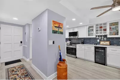 101 N Grandview Street #206, Mount Dora, FL 32757 - Photo 4