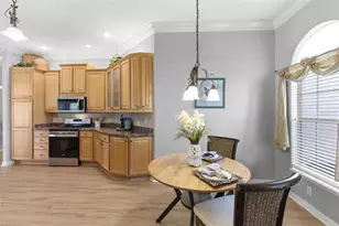 1595 Golden Ridge Dr, The Villages, FL 32162 - Photo 10