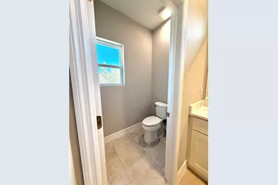 132 W Prairie Street, Center Hill, FL 33514 - Photo 12