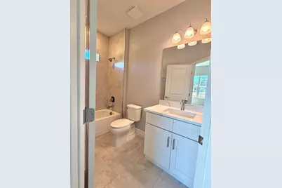 132 W Prairie Street, Center Hill, FL 33514 - Photo 16