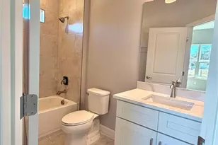 132 W Prairie St, Center Hill, FL 33514 - Photo 16