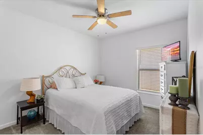 1805 Heart Lake Drive, Groveland, FL 34736 - Photo 16