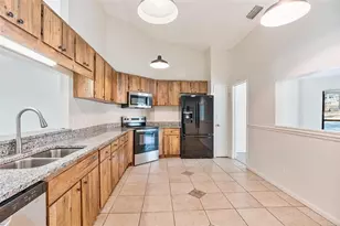 36035 E Spring Lake Blvd, Fruitland Park, FL 34731 - Photo 4