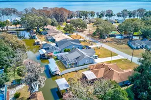 12733 Pine Island Dr, Leesburg, FL 34788 - Photo 56