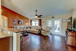 12733 Pine Island Dr, Leesburg, FL 34788 - Photo 18