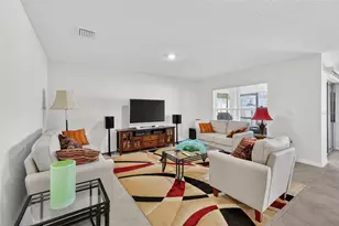 4656 Crossroads Ln, Wildwood, FL 34785 - Photo 12