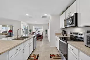 4656 Crossroads Ln, Wildwood, FL 34785 - Photo 18