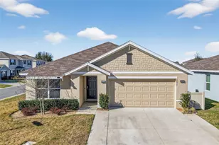 4656 Crossroads Ln, Wildwood, FL 34785 - Photo 1