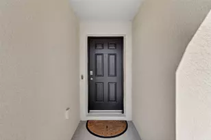 4656 Crossroads Ln, Wildwood, FL 34785 - Photo 2