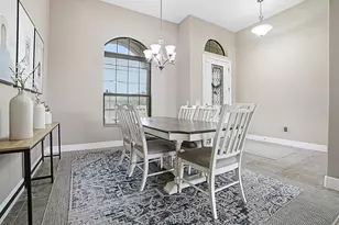 38701 Oak Pl Ct, Lady Lake, FL 32159 - Photo 4