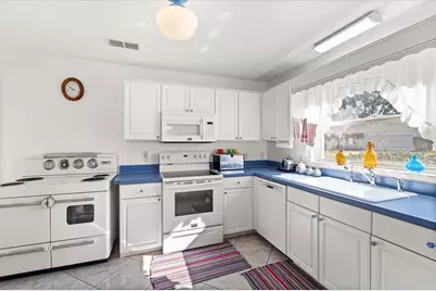 1301 Fontana Court, The Villages, FL 32159 - Photo 14