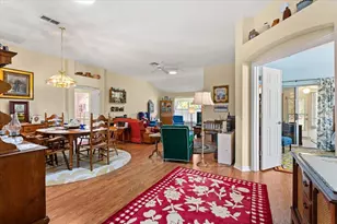 1301 Fontana Ct, The Villages, FL 32159 - Photo 10