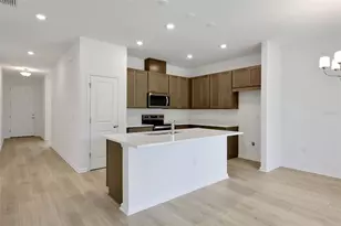 2932 Supermarine Rd, Tavares, FL 32778 - Photo 6