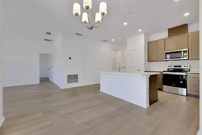 2932 Supermarine Road, Tavares, FL 32778 - Photo 8