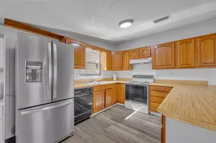 9043 SE 180th Ave, Ocklawaha, FL 32179 - Photo 12