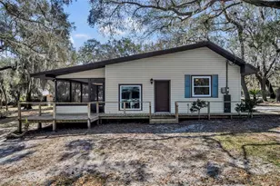 9043 SE 180th Ave, Ocklawaha, FL 32179 - Photo 1