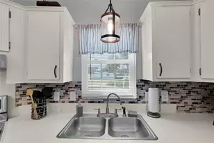 1625 Pinehurst Dr, Lady Lake, FL 32159 - Photo 18