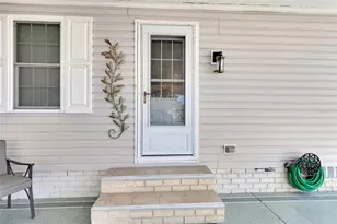 1625 Pinehurst Dr, Lady Lake, FL 32159 - Photo 12