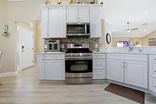 17384 SE 72nd Deer Run Ave, The Villages, FL 32162 - Photo 8