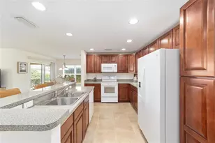 5076 Neptune Cir, Oxford, FL 34484 - Photo 16