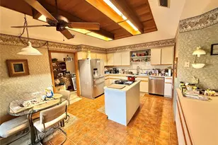 1813 Maine Ct, Tavares, FL 32778 - Photo 30