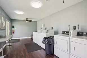 1100 E Caroline St, Tavares, FL 32778 - Photo 22