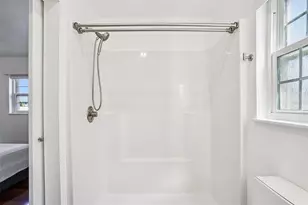 1100 E Caroline St, Tavares, FL 32778 - Photo 18