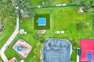 524 Barcelona Dr, Poinciana, FL 34759 - Photo 84