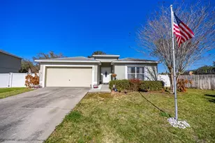 895 Vanderbilt Dr, Eustis, FL 32726 - Photo 2