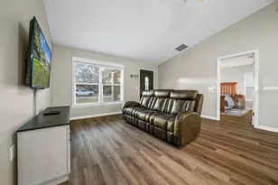 37402 Chicago Ave, Umatilla, FL 32784 - Photo 14