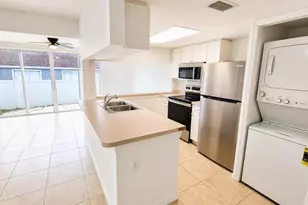 225 Mango Dr, Davenport, FL 33897 - Photo 4