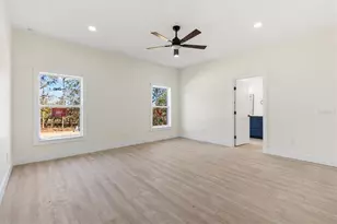 1637 Co Rd 243A, Wildwood, FL 34785 - Photo 6