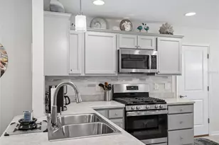 4515 Leschak Ln, The Villages, FL 32163 - Photo 10