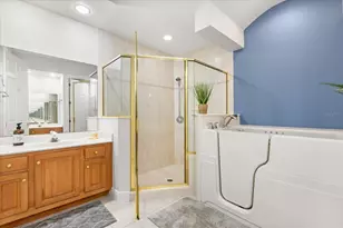 102 Camino Real Blvd, Howey in the Hills, FL 34737 - Photo 16