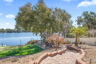 3924 Woodpecker Dr, Fruitland Park, FL 34731 - Photo 4