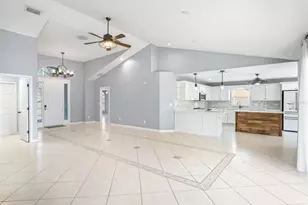 3924 Woodpecker Dr, Fruitland Park, FL 34731 - Photo 12