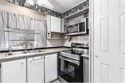 304 Ivanhoe Circle, Lady Lake, FL 32159 - Photo 18
