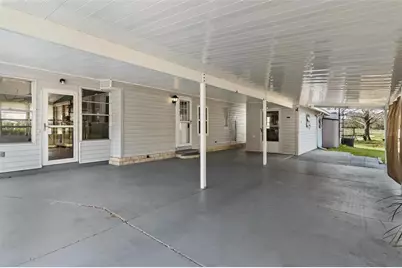 304 Ivanhoe Circle, Lady Lake, FL 32159 - Photo 8