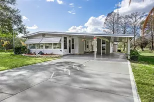 304 Ivanhoe Cir, Lady Lake, FL 32159 - Photo 6