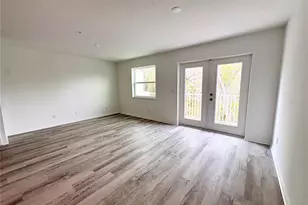 2527 6th Ave Dr E, Bradenton, FL 34208 - Photo 8