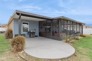 725 Black Eagle Dr, Groveland, FL 34736 - Photo 22